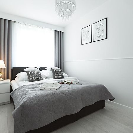 Silver Apart رشيشوف المظهر الخارجي الصورة