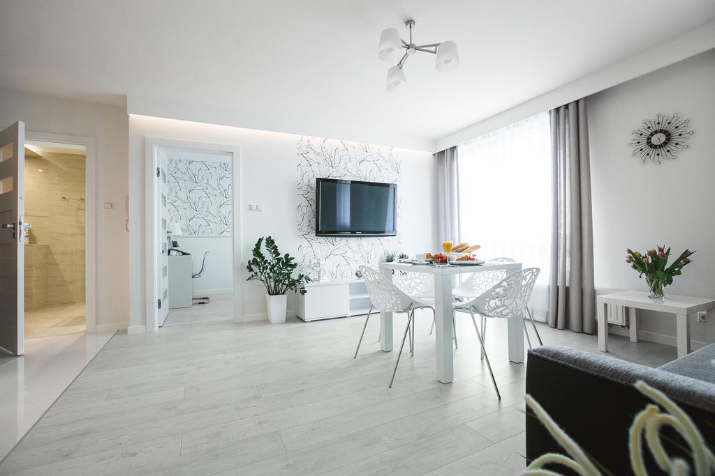 Silver Apart رشيشوف المظهر الخارجي الصورة